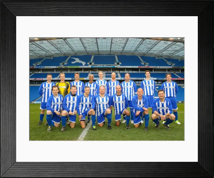 Framed Print : Brighton & Hove Albion: Play on the Pitch - May 1, 2015 (EVE) Framed Print : Brighton & Hove Albion: Play on the Pitch - May 1, 2015 (EVE)