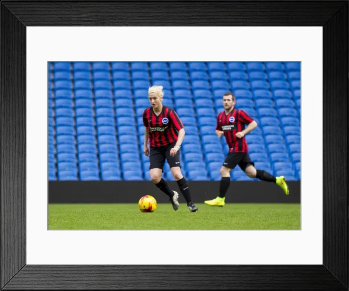 Framed Print : Brighton & Hove Albion: Staff Match on Pitch (2015) Framed Print : Brighton & Hove Albion: Staff Match on Pitch (2015)