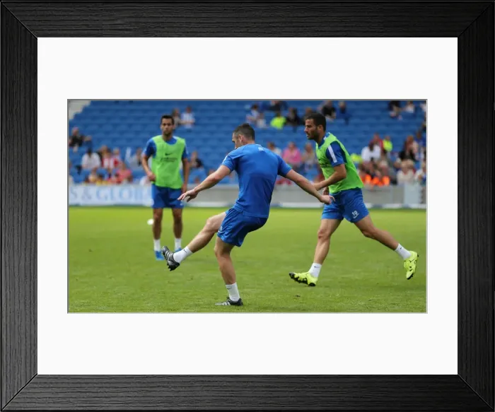 Framed Print : Albion Players Train Next Generation: Young Seagulls Open Session (31st July 2015) Framed Print : Albion Players Train Next Generation: Young Seagulls Open Session (31st July 2015)