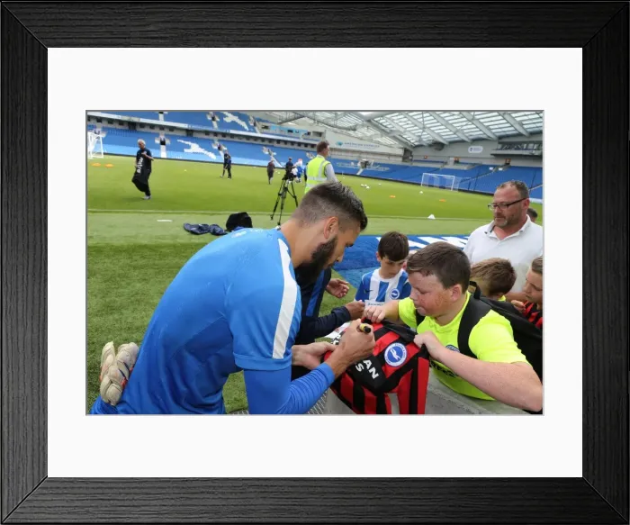 Framed Print : Brighton & Hove Albion FC: Young Seagulls Open Training Session - Players Sign Autographs (31st July 2015) Framed Print : Brighton & Hove Albion FC: Young Seagulls Open Training Session - Players Sign Autographs (31st July 2015)