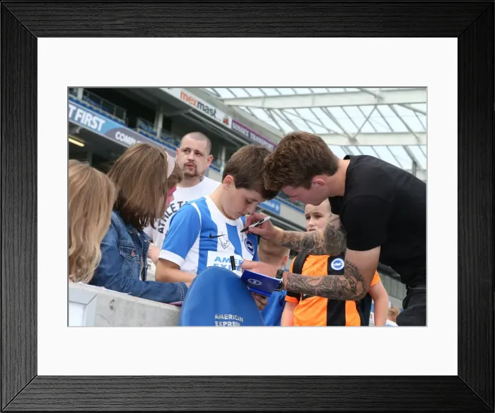 Framed Print : Young Seagulls Open Training Session: Glen Rea Meets Fans (July 2015) Framed Print : Young Seagulls Open Training Session: Glen Rea Meets Fans (July 2015)
