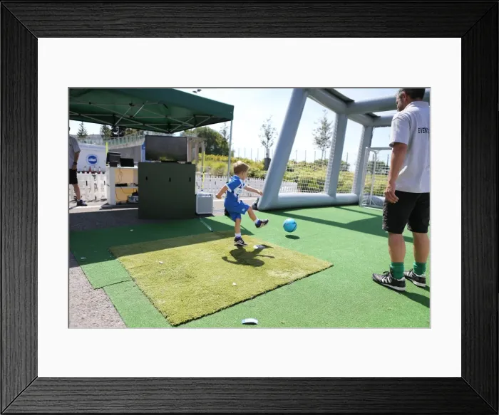 Framed Print : Young Seagulls Open Training Session: Speed & Shoot-Out Challenge (31st July 2015) Framed Print : Young Seagulls Open Training Session: Speed & Shoot-Out Challenge (31st July 2015)
