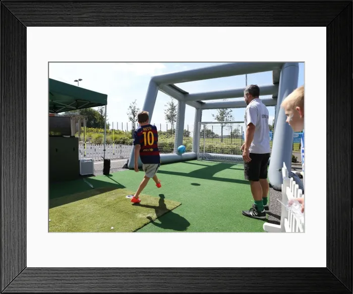 Framed Print : Young Seagulls Open Training Session: Speed & Shoot-Out Challenge (31st July 2015) Framed Print : Young Seagulls Open Training Session: Speed & Shoot-Out Challenge (31st July 2015)