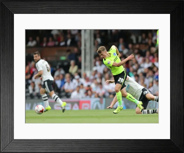 Framed Print : Solomon March: Intense Moment at Fulham vs. Brighton and Hove Albion, Sky Bet Championship (15 / 08 / 2015) Framed Print : Solomon March: Intense Moment at Fulham vs. Brighton and Hove Albion, Sky Bet Championship (15 / 08 / 2015)