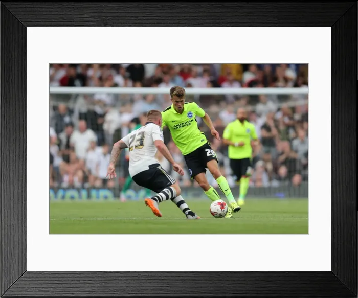 Framed Print : Solomon March in Action: Fulham vs. Brighton and Hove Albion, Sky Bet Championship 2015 Framed Print : Solomon March in Action: Fulham vs. Brighton and Hove Albion, Sky Bet Championship 2015