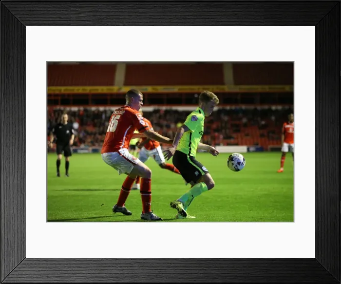 Framed Print : Brighton and Hove Albion Take on Walsall in the Capital One Cup (25AUG15) Framed Print : Brighton and Hove Albion Take on Walsall in the Capital One Cup (25AUG15)