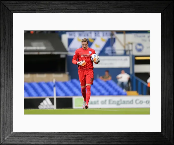 Framed Print : David Stockdale Focused: Brighton and Hove Albion Goalkeeper in Action against Ipswich Town, Sky Bet Championship 2015 Framed Print : David Stockdale Focused: Brighton and Hove Albion Goalkeeper in Action against Ipswich Town, Sky Bet Championship 2015