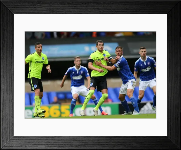 Framed Print : Gordon Greer Leads Brighton and Hove Albion in Championship Clash against Ipswich Town (28 / 08 / 2015) Framed Print : Gordon Greer Leads Brighton and Hove Albion in Championship Clash against Ipswich Town (28 / 08 / 2015)