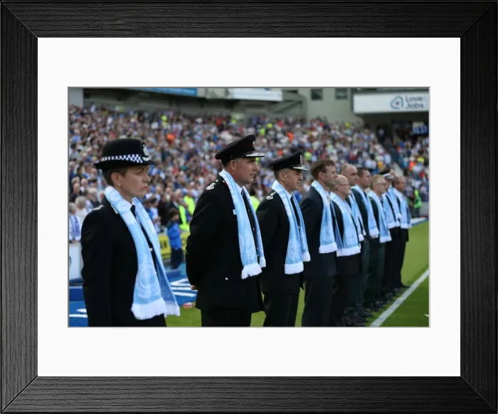 Framed Print : Tributes to Grimstone and Schilt: Brighton and Hove Albion vs. Hull City, Sky Bet Championship (12.09.2015) Framed Print : Tributes to Grimstone and Schilt: Brighton and Hove Albion vs. Hull City, Sky Bet Championship (12.09.2015)
