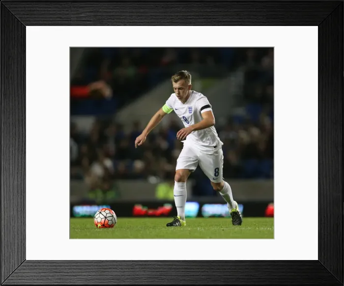 Framed Print : U21 Europe Championship Qualifier: England vs. Switzerland at Brighton and Hove Albion's American Express Community Stadium (16 November 2015)