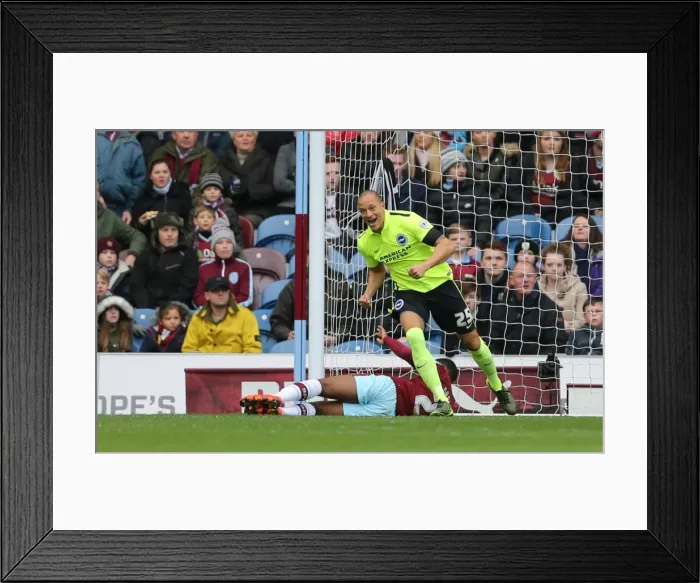 Framed Print : Championship Showdown: Burnley vs. Brighton & Hove Albion at Turf Moor (Nov 2015)