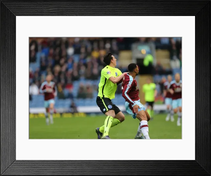 Framed Print : Championship Showdown: Burnley vs. Brighton & Hove Albion at Turf Moor (Nov 2015) Framed Print : Championship Showdown: Burnley vs. Brighton & Hove Albion at Turf Moor (Nov 2015)