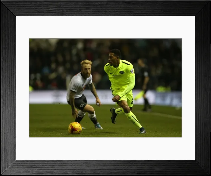 Framed Print : Intense Championship Showdown: Derby County vs. Brighton & Hove Albion at iPro Stadium (12DEC15) Framed Print : Intense Championship Showdown: Derby County vs. Brighton & Hove Albion at iPro Stadium (12DEC15)