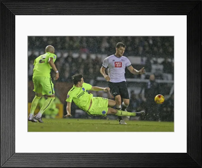 Framed Print : Intense Championship Showdown: Derby County vs. Brighton & Hove Albion at iPro Stadium (12DEC15) Framed Print : Intense Championship Showdown: Derby County vs. Brighton & Hove Albion at iPro Stadium (12DEC15)