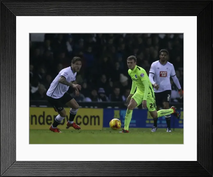Framed Print : Intense Championship Showdown: Derby County vs. Brighton & Hove Albion at iPro Stadium (12DEC15) Framed Print : Intense Championship Showdown: Derby County vs. Brighton & Hove Albion at iPro Stadium (12DEC15)