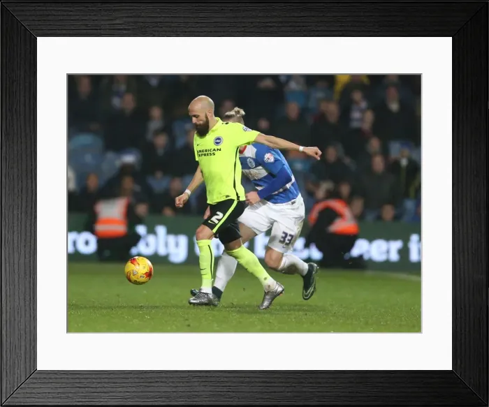 Framed Print : QPR vs Brighton and Hove Albion: Championship Clash at Loftus Road (15DEC15) Framed Print : QPR vs Brighton and Hove Albion: Championship Clash at Loftus Road (15DEC15)