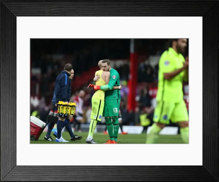 Framed Print : Brentford vs. Brighton & Hove Albion: A Championship Battle at Griffin Park (26DEC15) Framed Print : Brentford vs. Brighton & Hove Albion: A Championship Battle at Griffin Park (26DEC15)