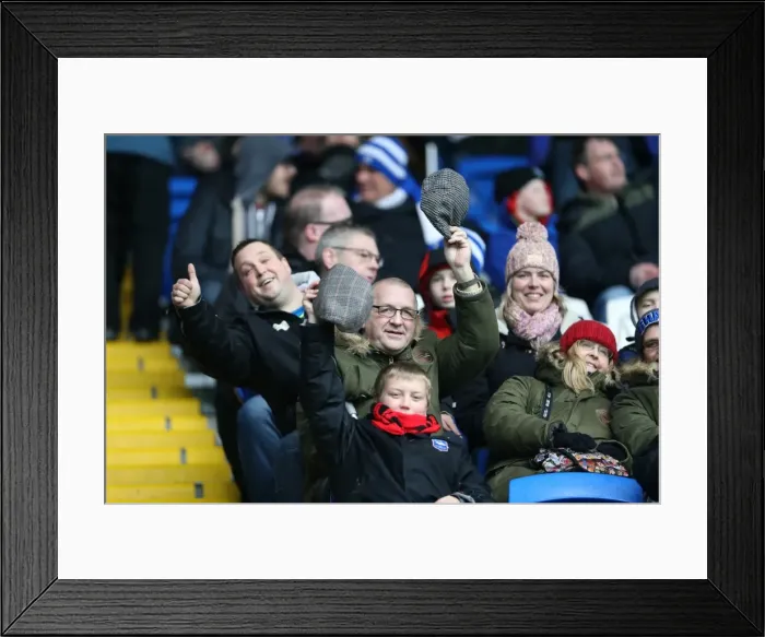 Framed Print : Sky Bet Championship Clash: Cardiff City vs Brighton and Hove Albion (20FEB16) Framed Print : Sky Bet Championship Clash: Cardiff City vs Brighton and Hove Albion (20FEB16)
