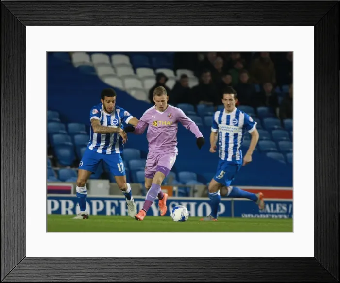 Framed Print : Brighton & Hove Albion vs. Reading: Intense Battle between Connor Goldson and Matej Vydra in the Sky Bet Championship (15 March 2016) Framed Print : Brighton & Hove Albion vs. Reading: Intense Battle between Connor Goldson and Matej Vydra in the Sky Bet Championship (15 March 2016)