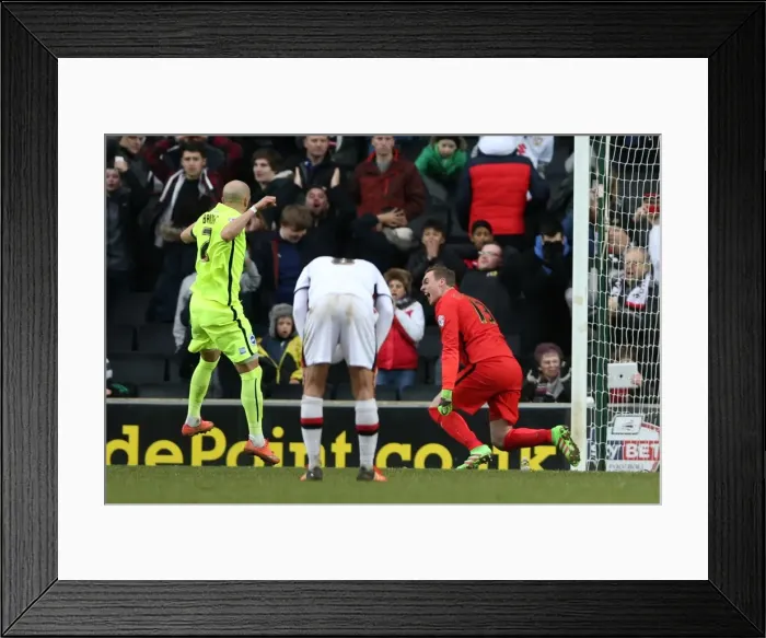 Framed Print : Brighton and Hove Albion Clinch Championship Victory Over MK Dons (19MAR16) Framed Print : Brighton and Hove Albion Clinch Championship Victory Over MK Dons (19MAR16)