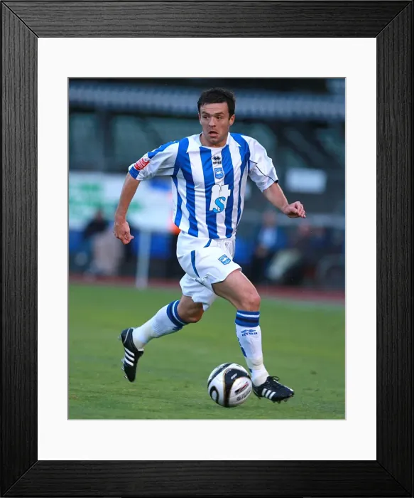 Framed Print : Brighton & Hove Albion vs Barnet (League Cup) - A Nostalgic Look Back at the 2008-09 Home Season: Barnet Encounter Framed Print : Brighton & Hove Albion vs Barnet (League Cup) - A Nostalgic Look Back at the 2008-09 Home Season: Barnet Encounter