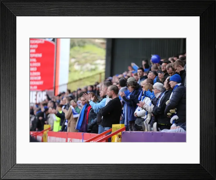 Framed Print : Intense Championship Showdown: Charlton Athletic vs. Brighton and Hove Albion (23APR16) Framed Print : Intense Championship Showdown: Charlton Athletic vs. Brighton and Hove Albion (23APR16)
