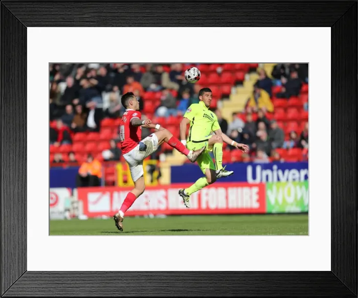 Framed Print : Intense Championship Showdown: Charlton Athletic vs. Brighton & Hove Albion (23APR16) Framed Print : Intense Championship Showdown: Charlton Athletic vs. Brighton & Hove Albion (23APR16)