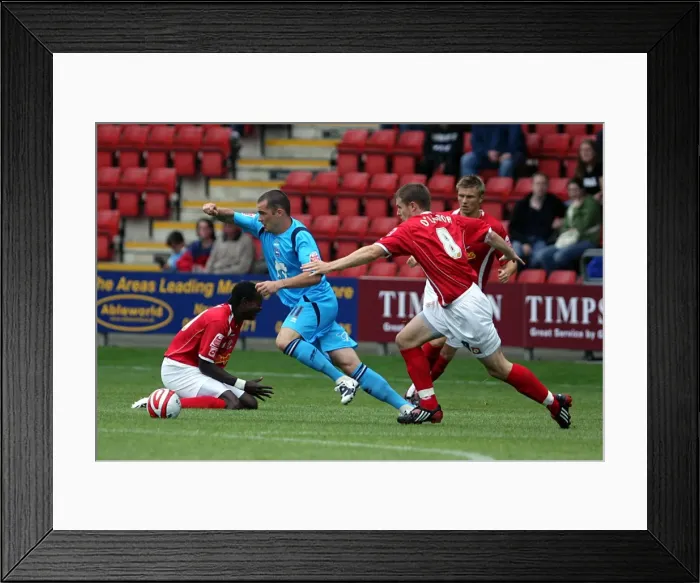 Framed Print : Brighton & Hove Albion: 2008-09 Away Game at Crewe Alexandra