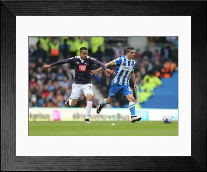 Framed Print : Intense Championship Showdown: Brighton and Hove Albion vs. Derby County (02 / 05 / 2016)