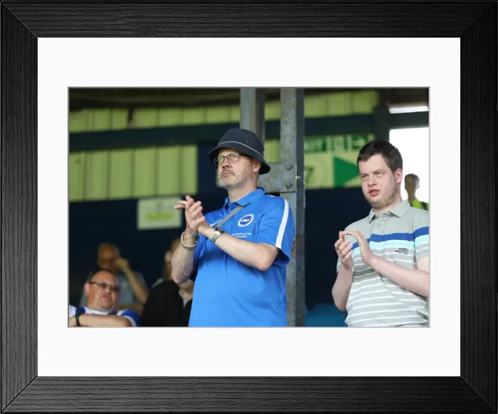 Framed Print : Pre-season Championship Showdown: Luton Town vs. Brighton & Hove Albion (23rd July 2016) Framed Print : Pre-season Championship Showdown: Luton Town vs. Brighton & Hove Albion (23rd July 2016)
