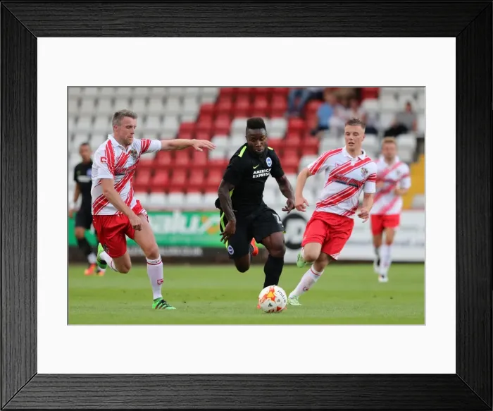 Framed Print : Intense Pre-season Training: Brighton and Hove Albion at Stevenage (23JUL16) Framed Print : Intense Pre-season Training: Brighton and Hove Albion at Stevenage (23JUL16)