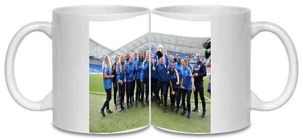 Brighton and Hove Albion Women Trophy Lift 31JUL16