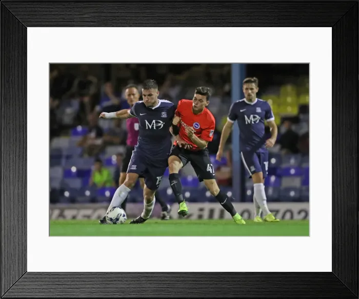 Framed Print : Checkatrade EFL Trophy: Southend United vs. Brighton & Hove Albion U23 at Roots Hall (30AUG16)
