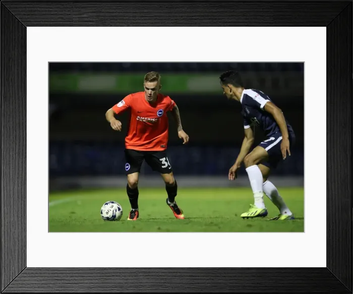 Framed Print : Checkatrade EFL Trophy: Southend United vs. Brighton & Hove Albion U23 at Roots Hall (30AUG16)