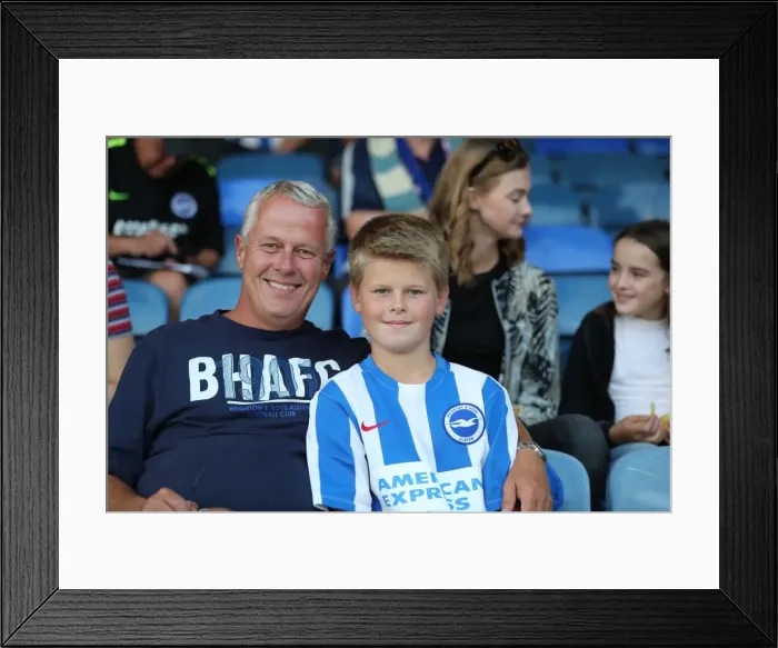 Framed Print : Checkatrade EFL Trophy: Southend United vs. Brighton & Hove Albion U23 at Roots Hall (30AUG16)