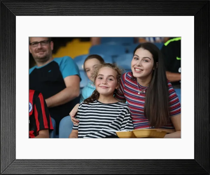 Framed Print : Checkatrade EFL Trophy: Southend United vs. Brighton & Hove Albion U23 at Roots Hall (30AUG16)