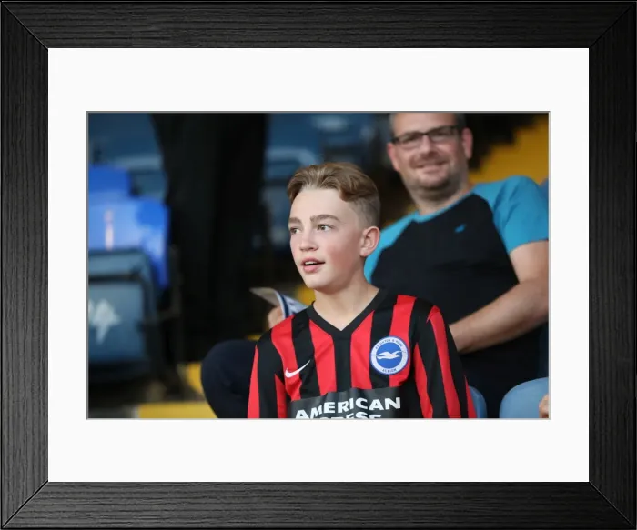 Framed Print : Checkatrade EFL Trophy: Southend United vs. Brighton & Hove Albion U23 at Roots Hall (30AUG16)