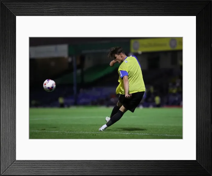 Framed Print : Checkatrade EFL Trophy: Southend United vs. Brighton & Hove Albion U23 at Roots Hall (30AUG16) Framed Print : Checkatrade EFL Trophy: Southend United vs. Brighton & Hove Albion U23 at Roots Hall (30AUG16)