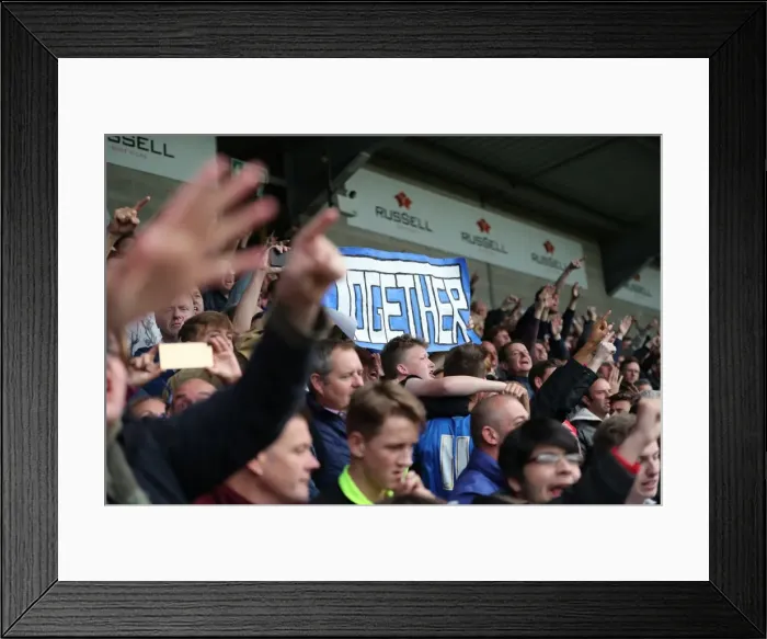 Framed Print : Championship Showdown: Brighton and Hove Albion vs. Burton Albion at Pirelli Stadium (17SEP16) Framed Print : Championship Showdown: Brighton and Hove Albion vs. Burton Albion at Pirelli Stadium (17SEP16)