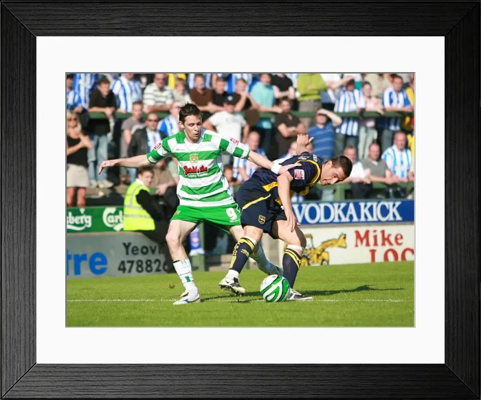 Framed Print : Brighton & Hove Albion: 2008-09 Away Game at Yeovil Town Framed Print : Brighton & Hove Albion: 2008-09 Away Game at Yeovil Town