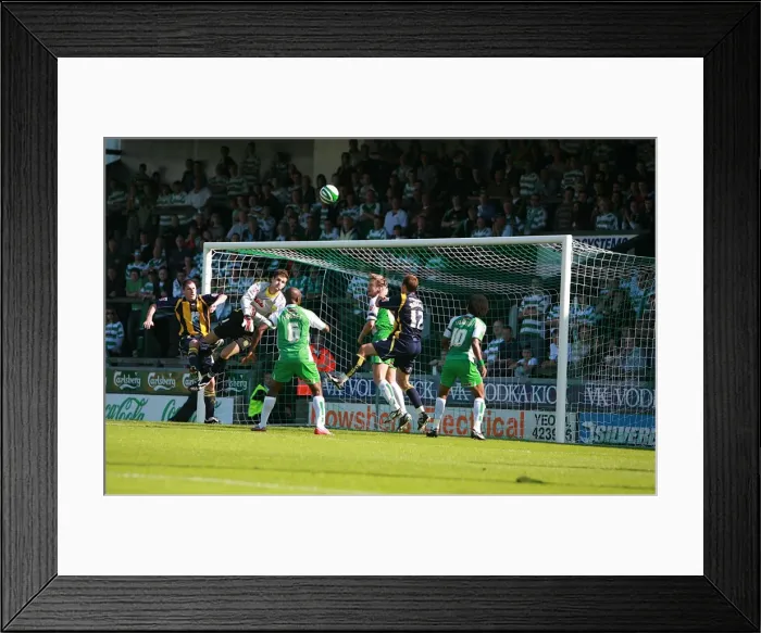 Framed Print : Brighton & Hove Albion vs. Yeovil Town: 2008-09 Away Game Framed Print : Brighton & Hove Albion vs. Yeovil Town: 2008-09 Away Game