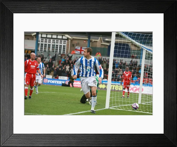 Framed Print : Brighton & Hove Albion: 2008-09 Home Matches - Cheltenham Town Framed Print : Brighton & Hove Albion: 2008-09 Home Matches - Cheltenham Town