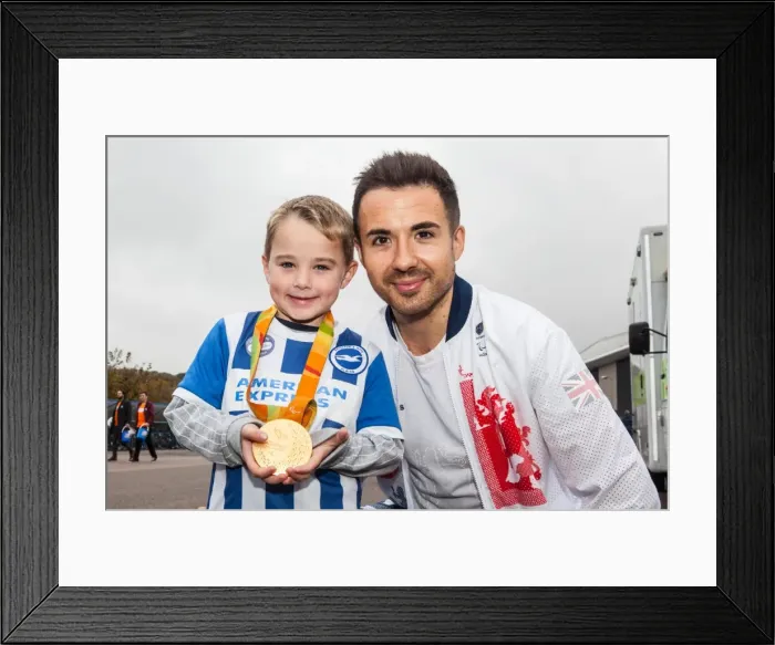 Framed Print : Paralympian Will Bayley Cheers for Brighton and Hove Albion at Norwich City Championship Match, October 2016 Framed Print : Paralympian Will Bayley Cheers for Brighton and Hove Albion at Norwich City Championship Match, October 2016