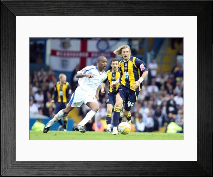 Framed Print : Brighton & Hove Albion vs Leeds United: 2008-09 Away Game Framed Print : Brighton & Hove Albion vs Leeds United: 2008-09 Away Game