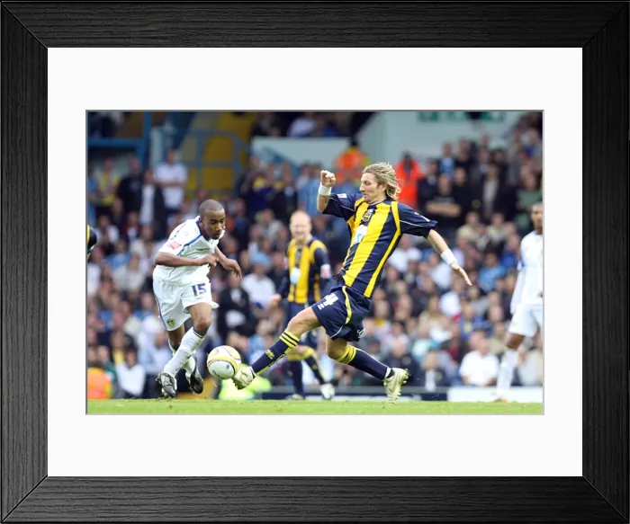 Framed Print : Brighton & Hove Albion vs Leeds United: 2008-09 Away Game Framed Print : Brighton & Hove Albion vs Leeds United: 2008-09 Away Game
