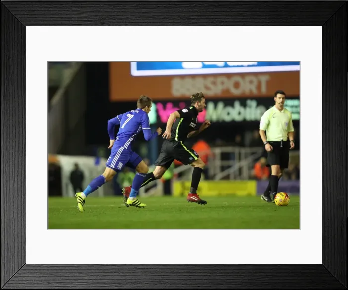 Framed Print : Decisive Moment: Birmingham vs. Brighton in EFL Championship (17DEC16) Framed Print : Decisive Moment: Birmingham vs. Brighton in EFL Championship (17DEC16)