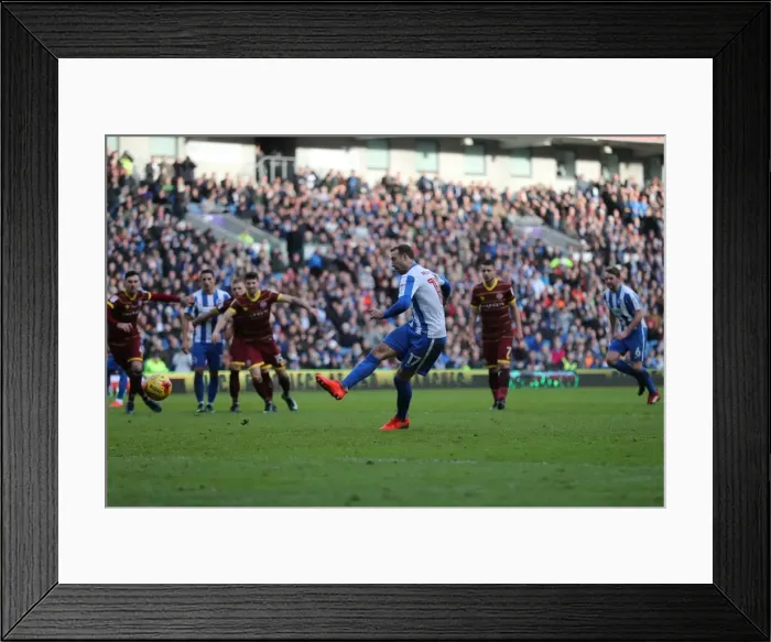 Framed Print : Brighton and Hove Albion vs. Queens Park Rangers: EFL Sky Bet Championship Battle at American Express Community Stadium (27DEC16) Framed Print : Brighton and Hove Albion vs. Queens Park Rangers: EFL Sky Bet Championship Battle at American Express Community Stadium (27DEC16)