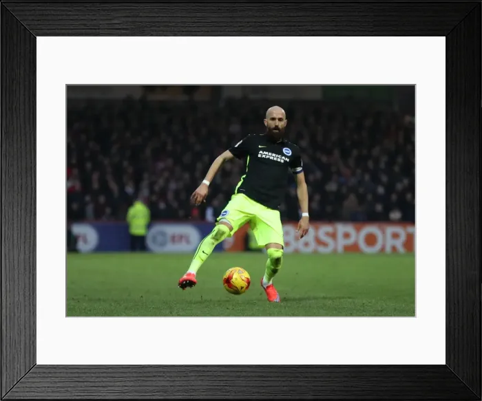 Framed Print : Championship Showdown: Brentford vs. Brighton & Hove Albion at Griffin Park (05FEB17)