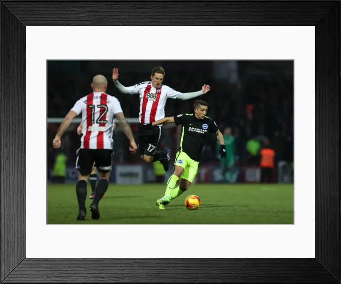 Framed Print : Battling in the Championship: Brentford vs. Brighton & Hove Albion (05FEB17) Framed Print : Battling in the Championship: Brentford vs. Brighton & Hove Albion (05FEB17)