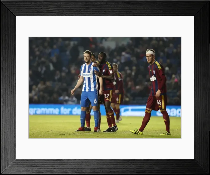 Framed Print : Brighton & Hove Albion's Dale Stephens in Action against Ipswich Town (14.02.2017) Framed Print : Brighton & Hove Albion's Dale Stephens in Action against Ipswich Town (14.02.2017)